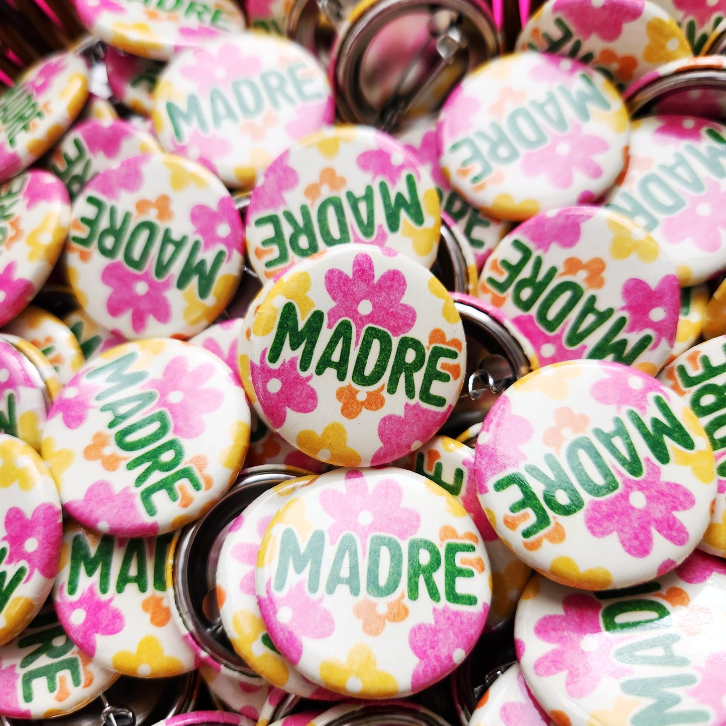 Madre Retro Flowers Pin-Back Button