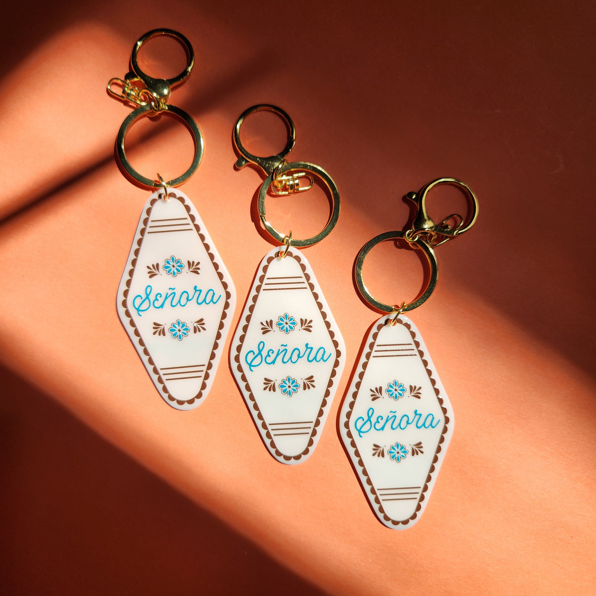 Señora Cream Acrylic Motel Keychain